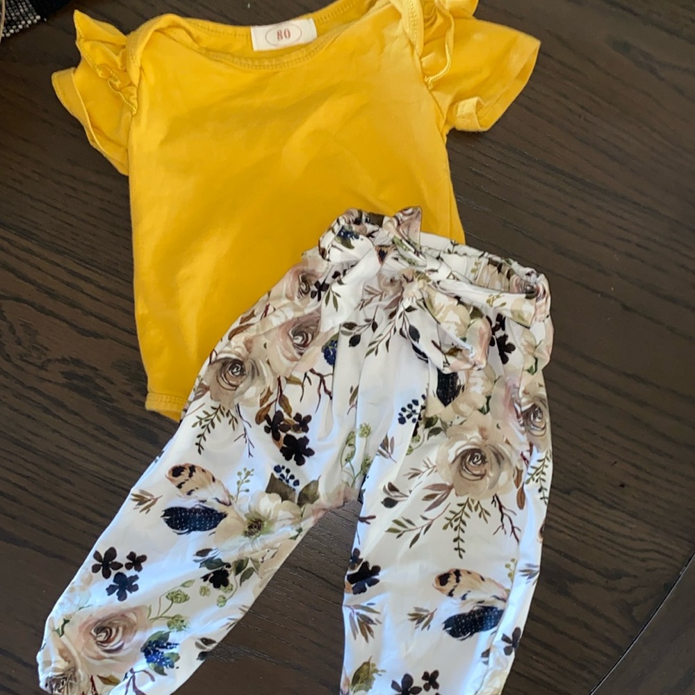 Baby girl matching set
